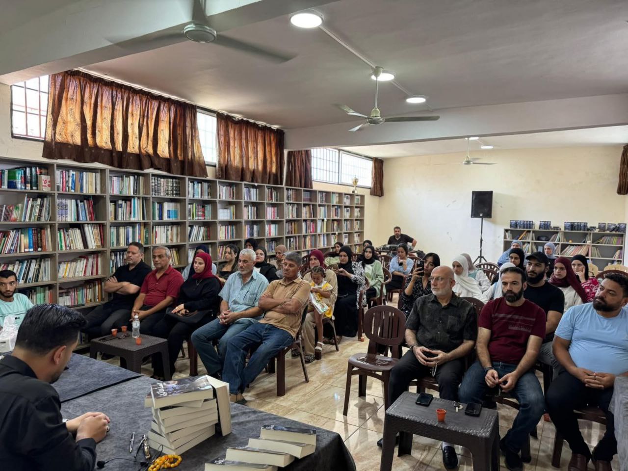 استضافت مكتبة الجليل العامة في حديقة الرشيدية حفل توقيع رواية…