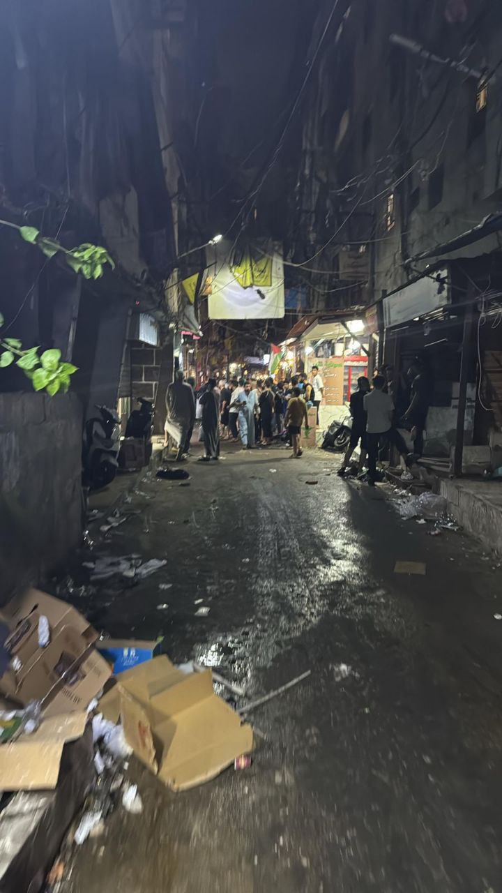 :

“خروج بعض العائلات من شارع الهلال في مخيم شاتيلا بسبب…