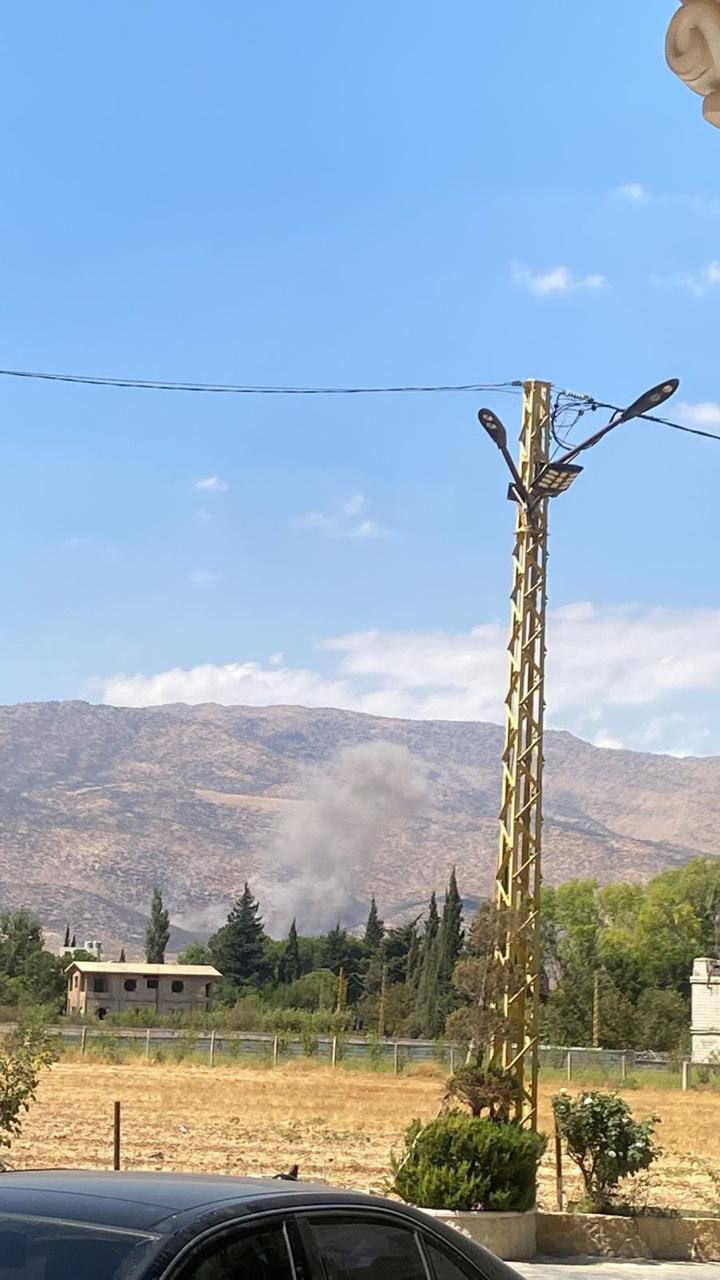 الطيران الحربي للاحتلال يشن غارات مجدداً وللمرة الثانية مستهدفاً أطراف…