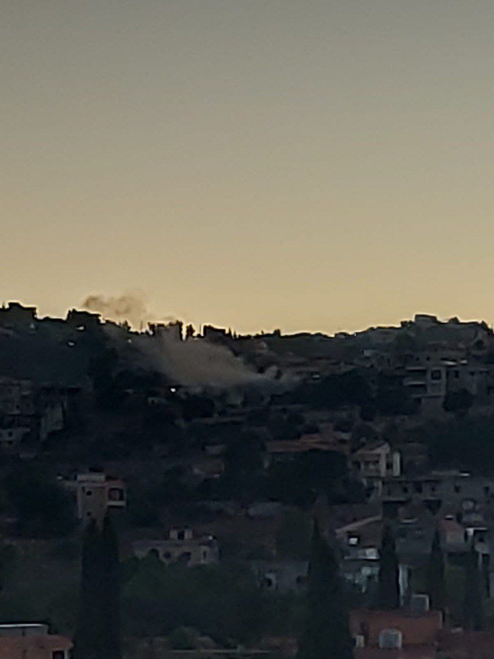 معلومات عن غارة من الطيران المسير استهدفت منطقة الظهور في…