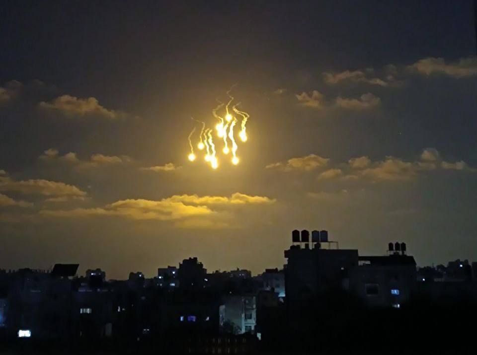 اخر تطورات العدوان الصهيوني على قطاع غزة 

 قصف بجوار…