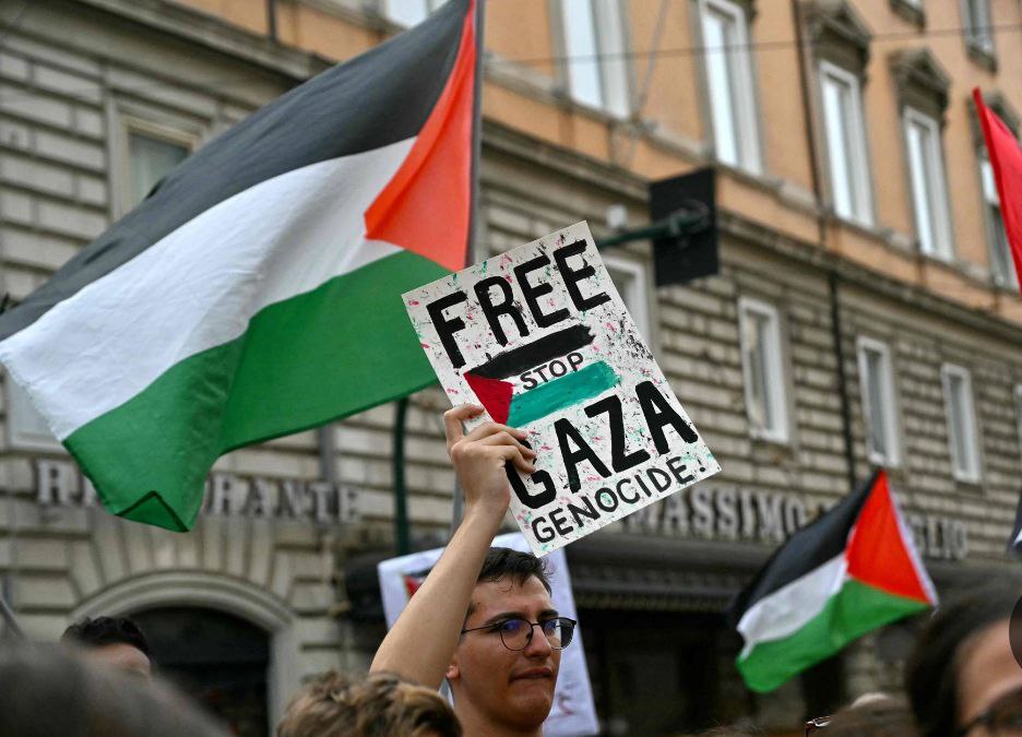 في ايطاليا أعلنت 75 مدينة الإضراب العام لمدة 24 ساعة،…