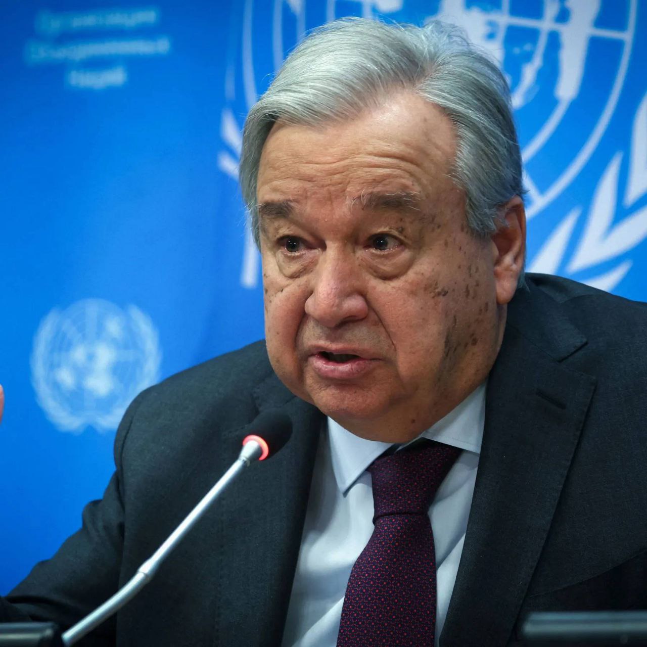 الأمين العام للأمم المتحدة، أنطونيو غوتيريش:

– نواجه بعد 80 عاما…