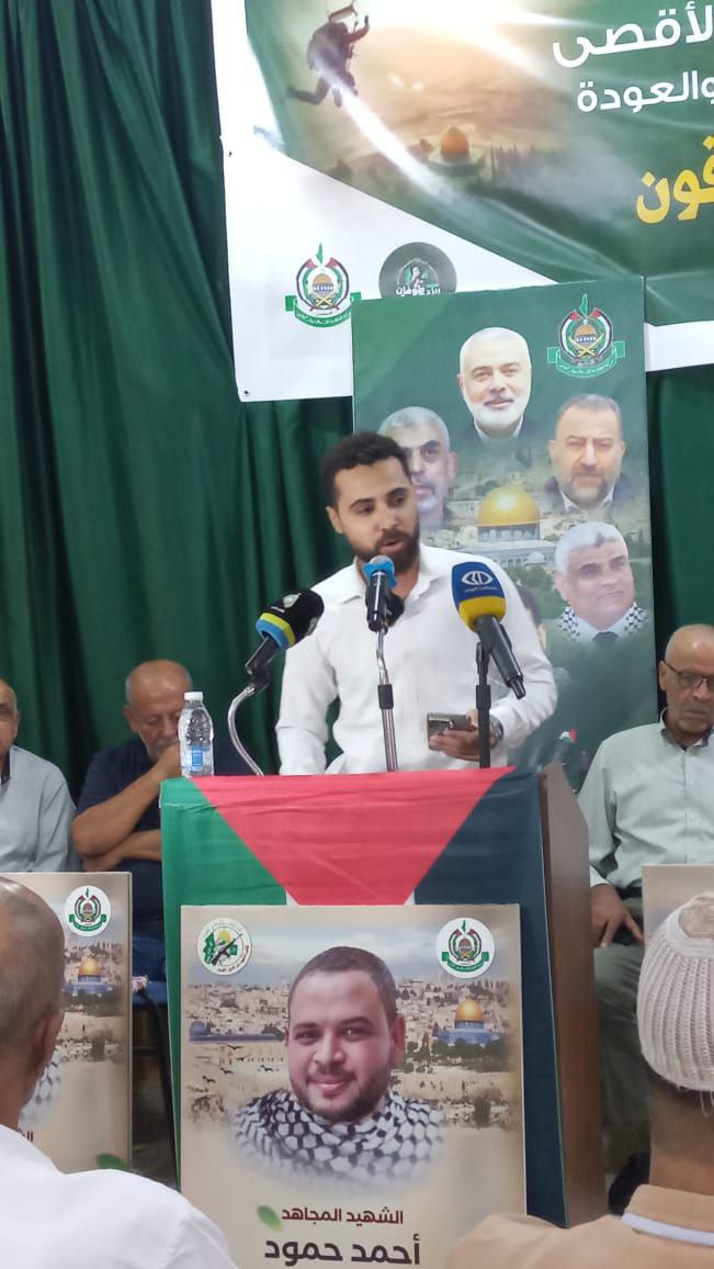 نظمت حركة حماس امسية وطنية في مخيم برج الشمالي في…