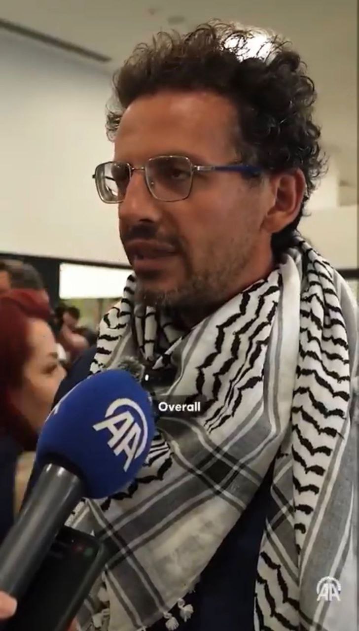 الصحفي الإيطالي “لورينزو أغوستينو” عضو أسطول الصمود”:
– لقد إستغلوا كل…