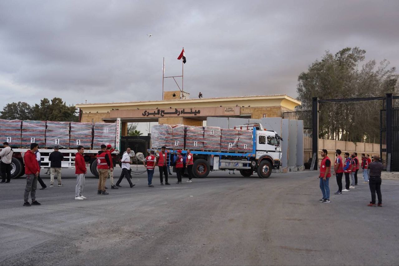 الهلال الأحمر المصري: نعمل على إدخال 400 شاحنة مساعدات على…