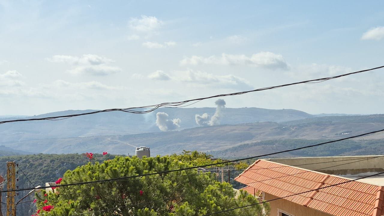 عاجل || الطيران الحربي الصهيوني يشن سلسلة غارات على منطقة…