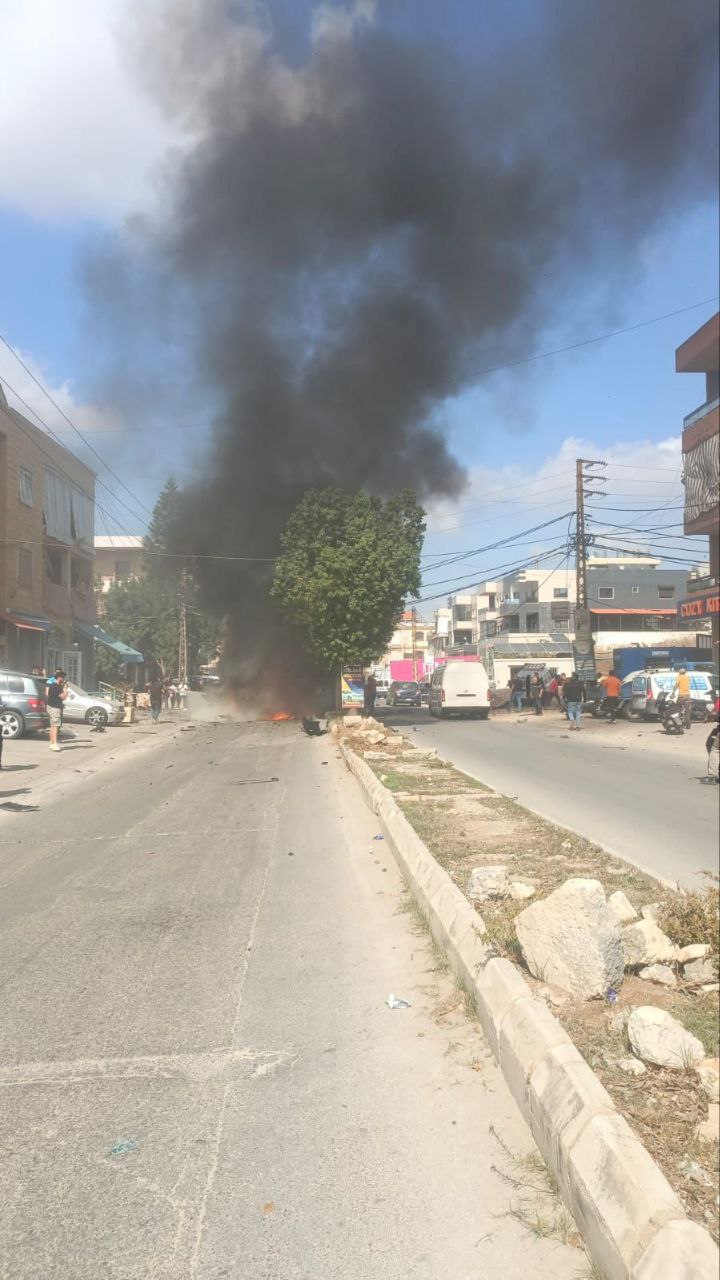 عاجل || مسيّرة صهيونية تستهدف سيارة في بلدة تول جنوبي…