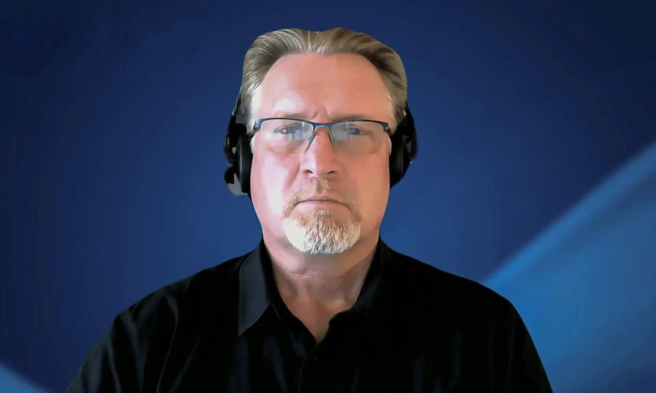 المتحدث باسم منظمة الصحة العالمية كريستيان ليندماير :

– أبرز الحاجات…