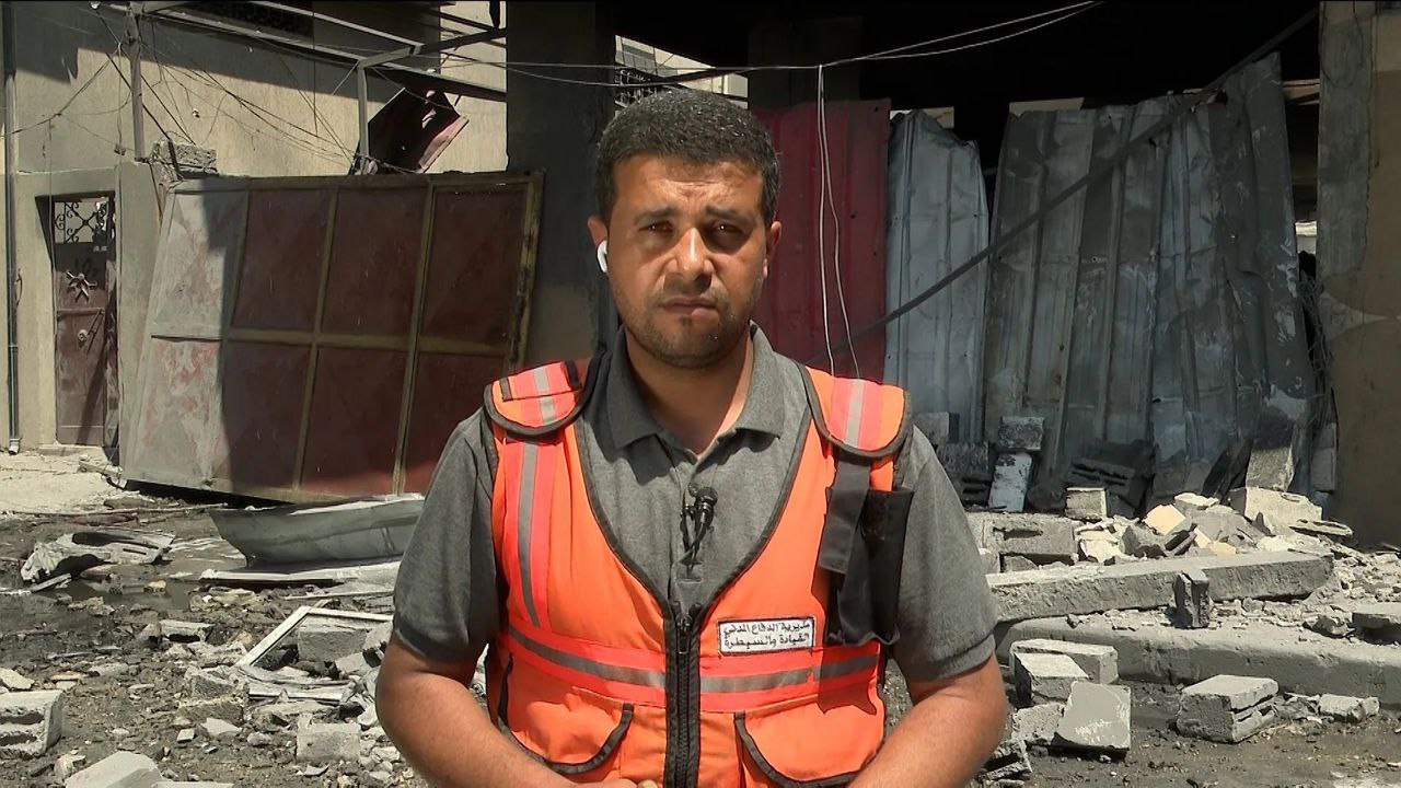 المتحدث باسم الدفاع المدني في غزة، محمود بصل:

 – لا…