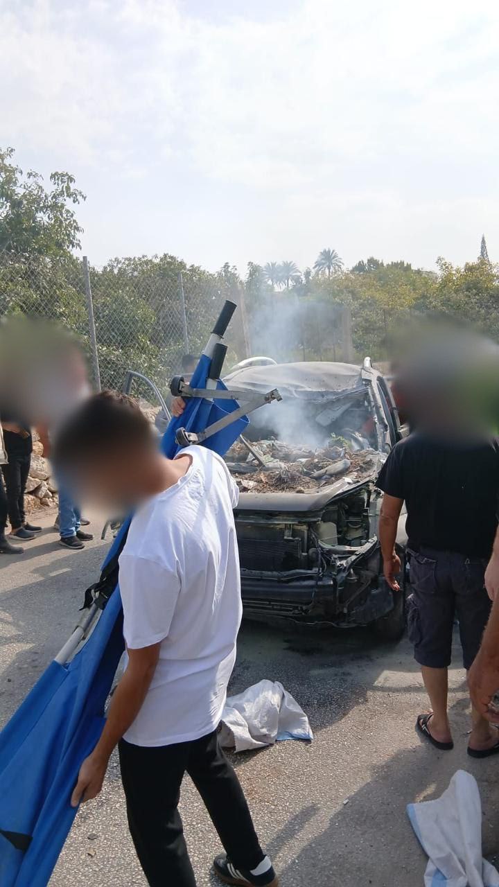 السيارة التي استهدفها طيران الاحتلال على طريق برج رحال مفرق…