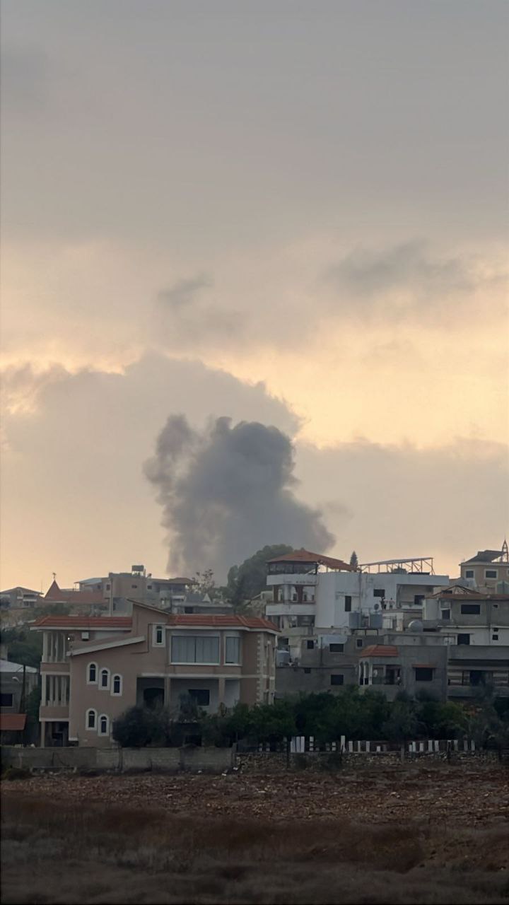 عاجل || طيران الاحتلال الحربي يشن غارة على بلدة طير…