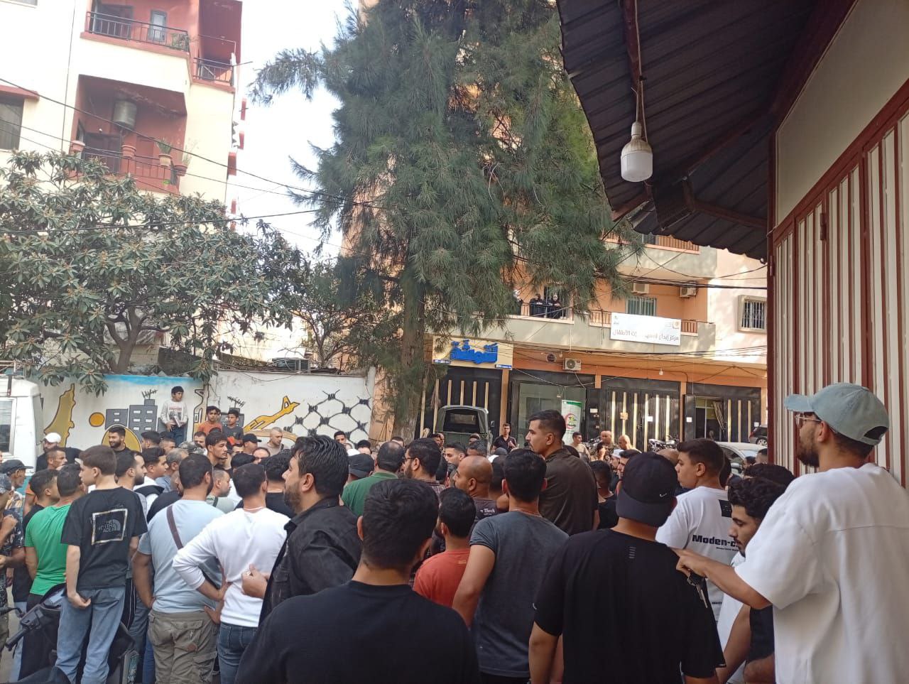 شهد مخيّم البداوي تحرّكًا شعبيًا واسعًا نظّمه الأهالي احتجاجًا على…