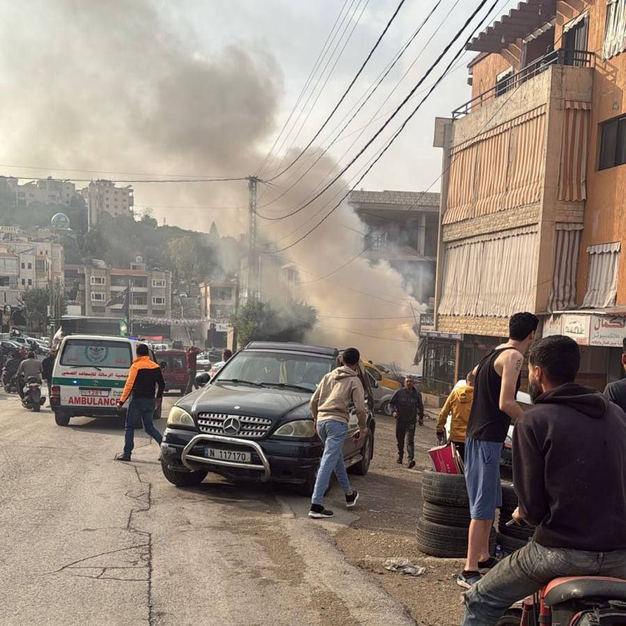 أنباء عن سقوط إصابات وشهداء جراء الغارة على سيارة في…