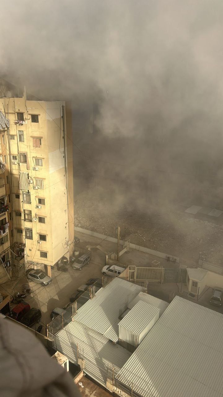 متابعة ||  الغارة استهدفت شقة سكنية في الشارع العريض…