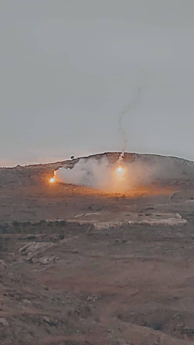 عاجل || مدفعية الاحتلال تُطلق قذائف مضيئة تجاه أطراف بلدة…