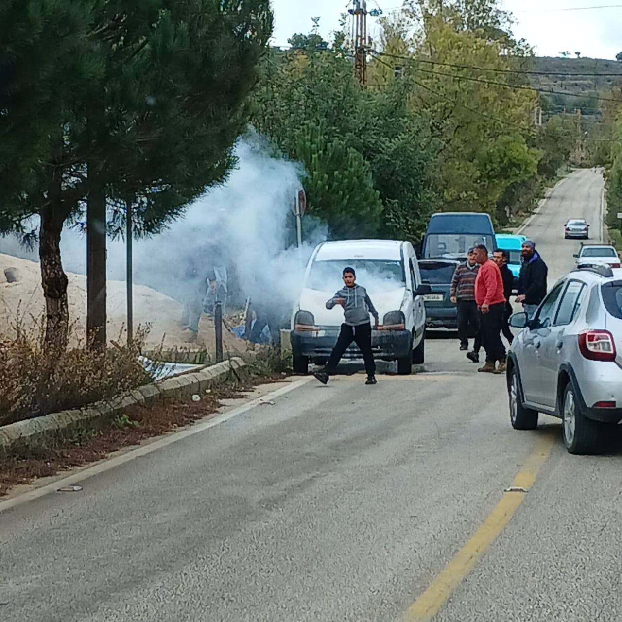 احتراق سيارة “رابيد” على طريق بنت جبيل عين إبل جنوبي…