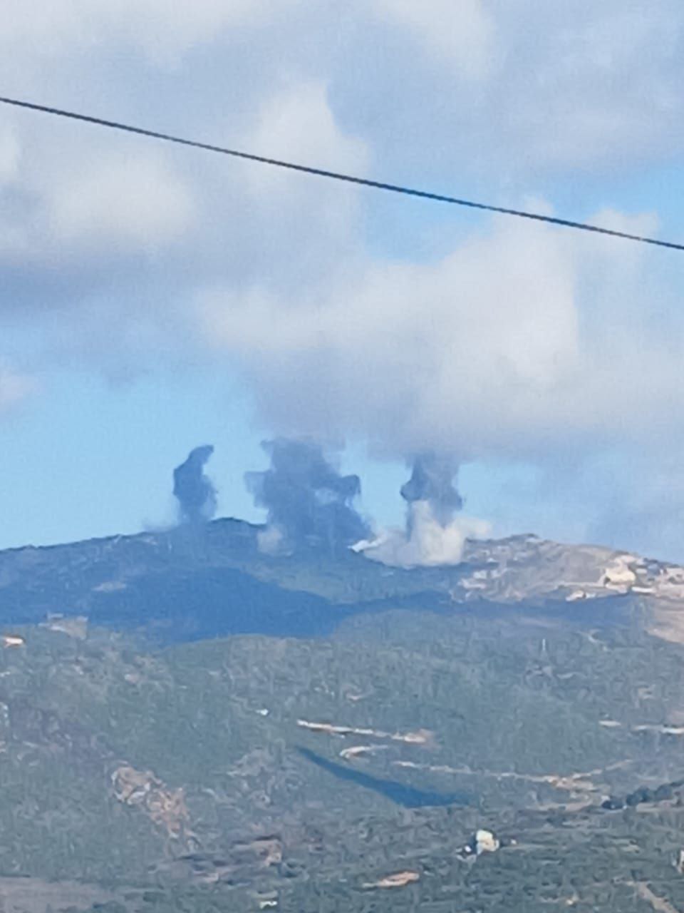 طيران الاحتلال يشن سلسلة غارات عنيفة على جنوبي لبنان.