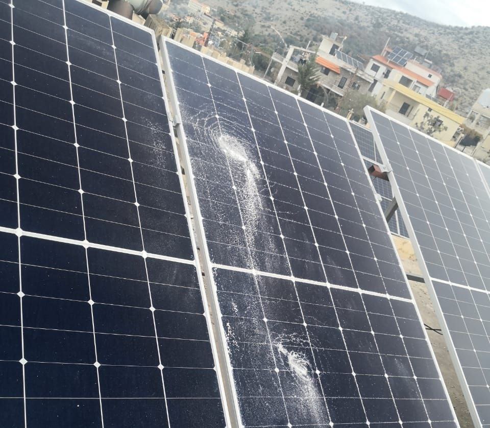 قوات الاحتلال في موقع “رويسات العلم ” يطلقون النار على…