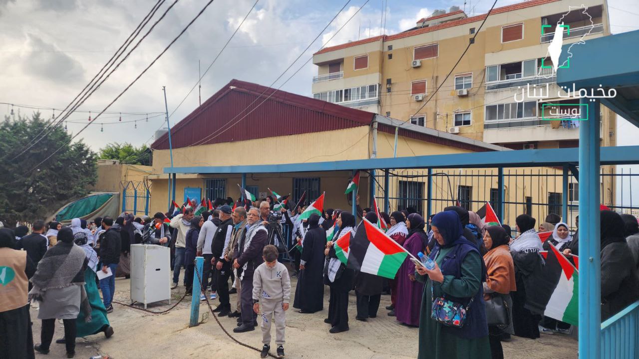 نفّذت لجنة الدفاع عن حقوق اللاجئين الفلسطينيين اعتصامًا سلميًا أمام…