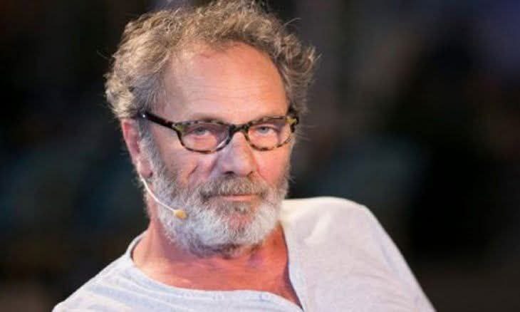 وفاة  المخرج الفلسطيني  محمد بكري: مخرج “جنين جنين”

.