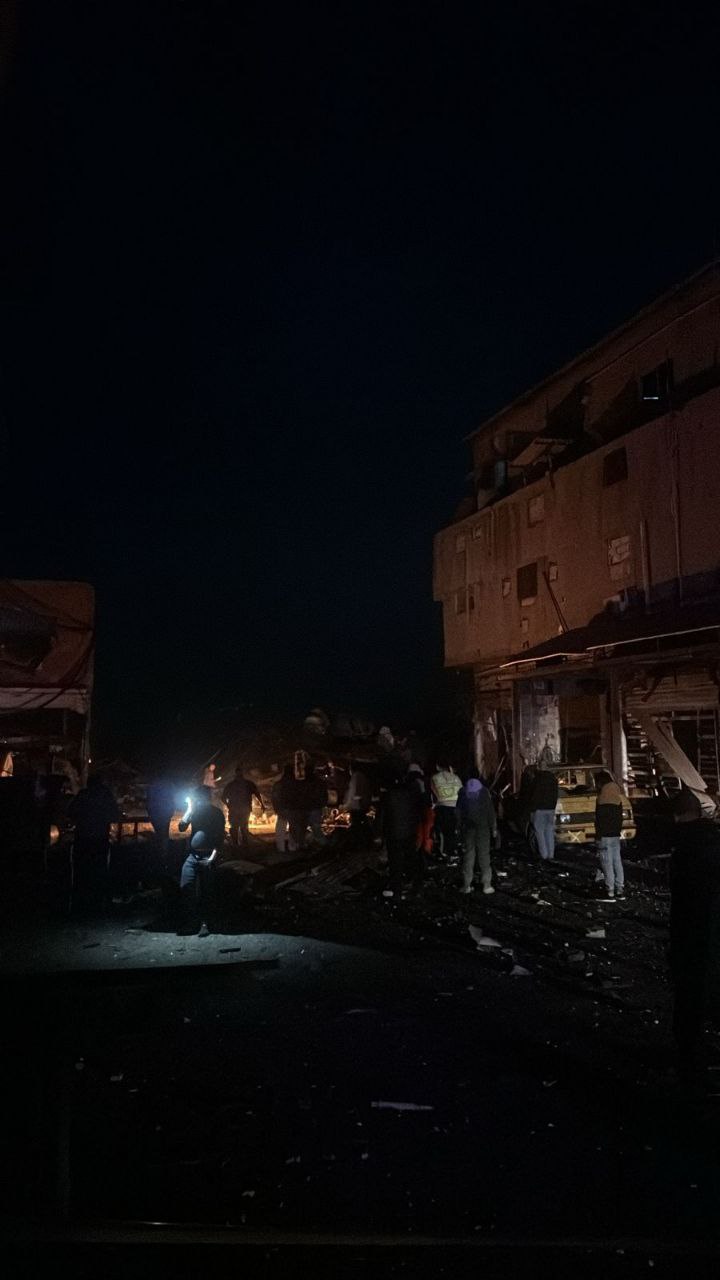 مشاهد من المكان المستهدف بالمدينة الصناعية قضاء مدينة صيدا جنوبي…