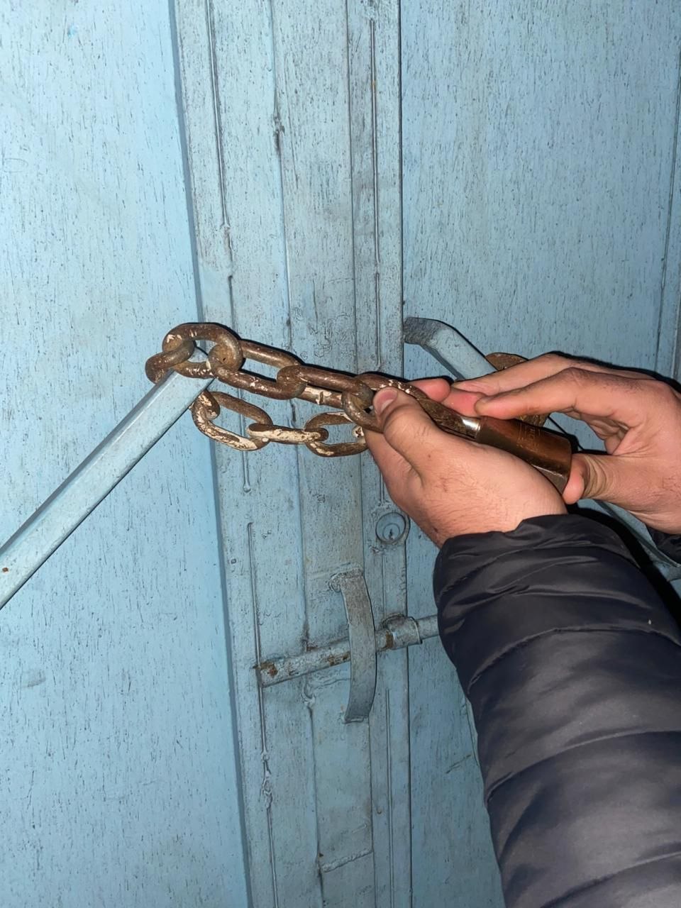 إقفال جميع مراكز وكالة الأونروا في مخيم البداوي، اليوم، من…