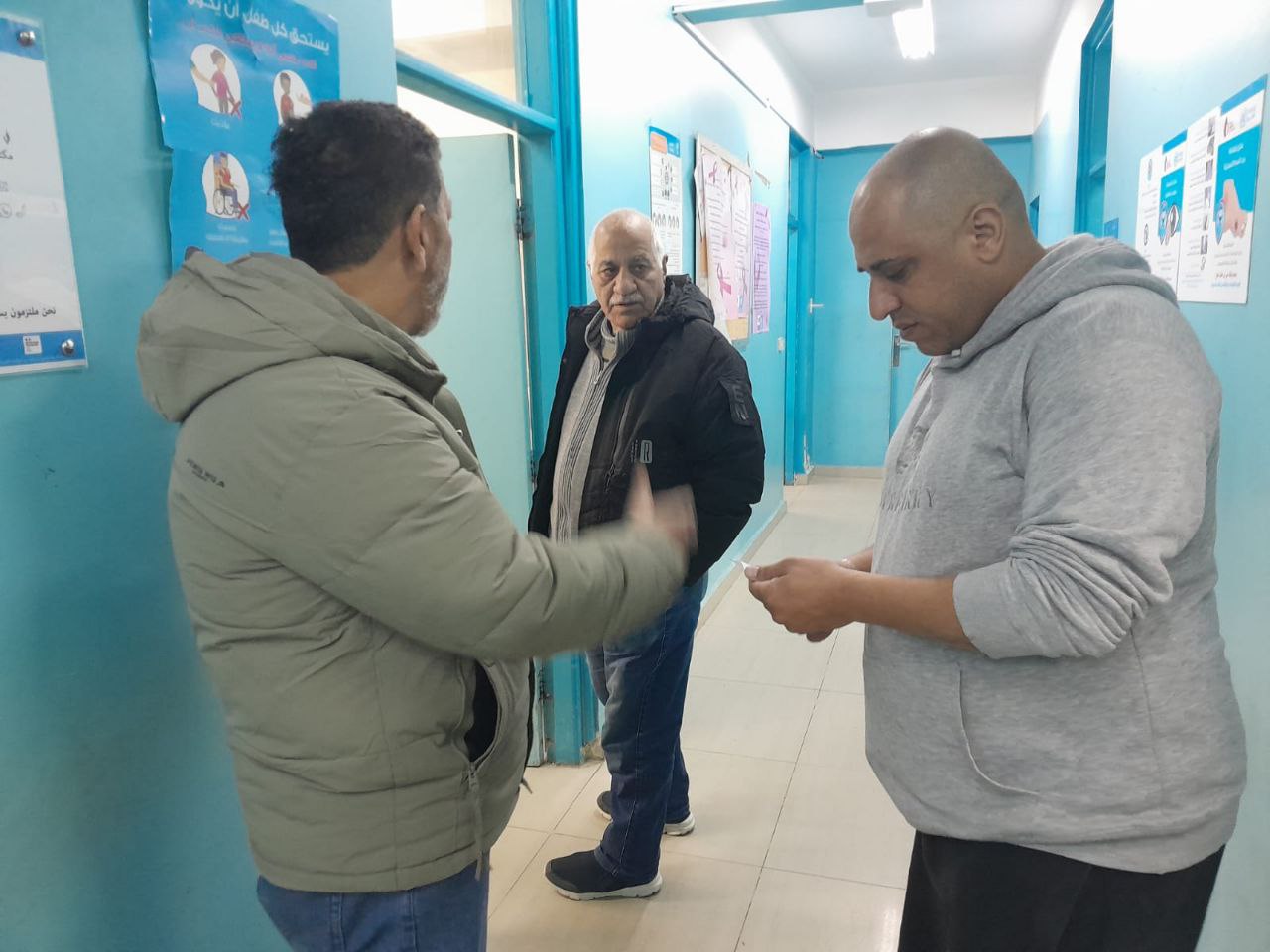 تابعت اللجنة الشعبية في مخيم برج الشمالي إصلاح عطل الكهرباء…