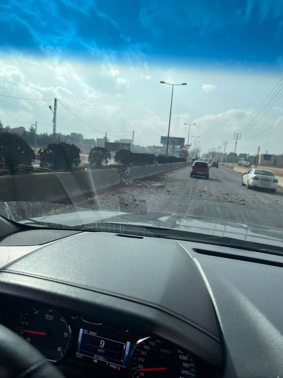 غارة من مسيّرة صهيونية استهدفت سيارة على مفرق مجدلون طريق…