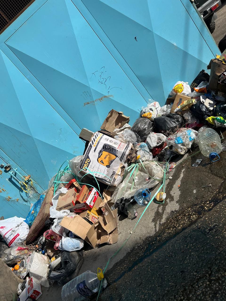 دعت اللجان الشعبية في مخيم الجليل الأهالي إلى عدم رمي…