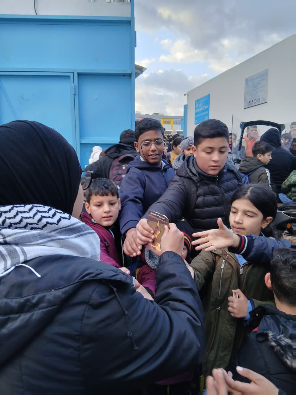 من فعاليات اليوم الوطني الفلسطيني في مدارس مخيم البداوي شمال…