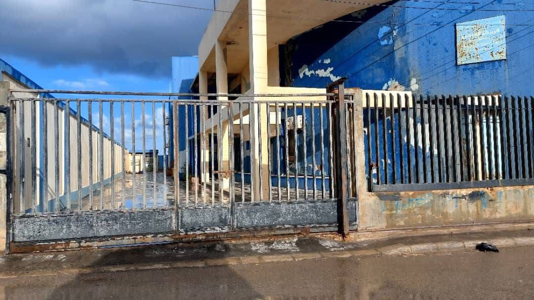 عيادة الأونروا في مخيمي البداوي ونهر البارد شمال لبنان مغلقة…