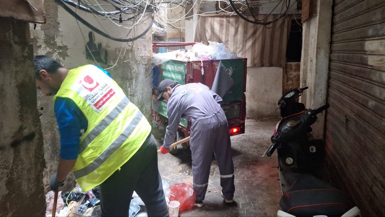 يواصل مشروع “لمسة نظافة” الذي تنفّذه جمعية الشفاء بالتعاون مع…