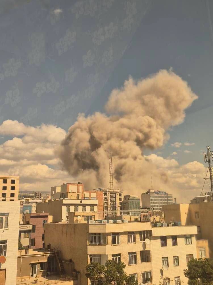 قصف أمريكي إسرائيلي يستهدف مركزاً أمنياً في إيران