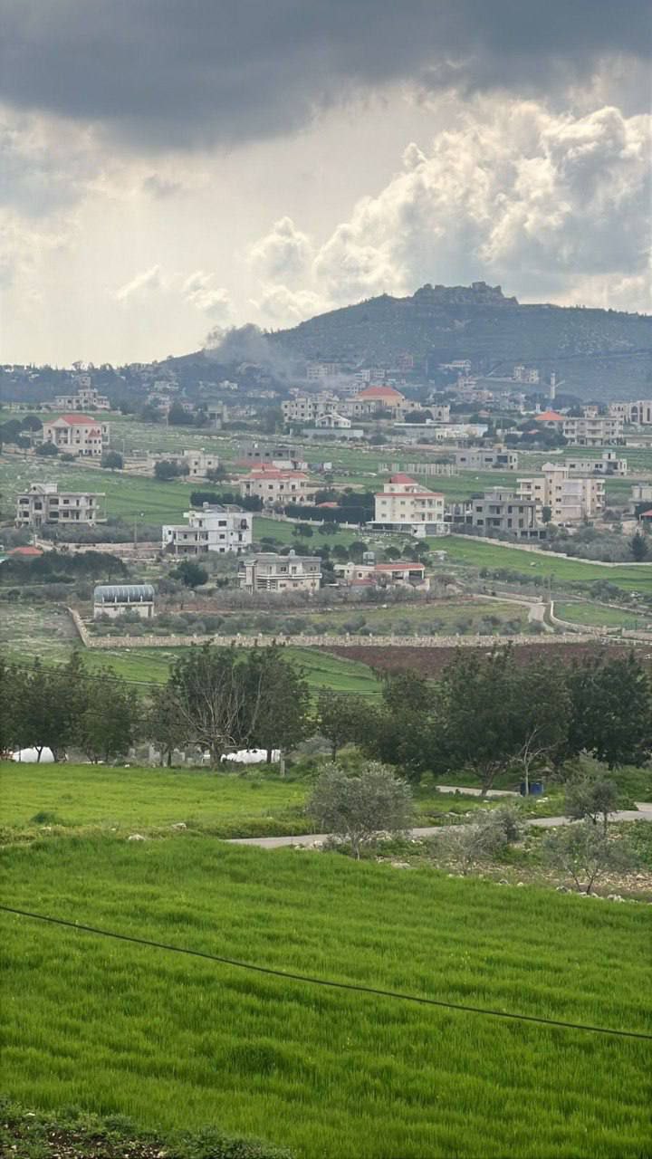 مدفعية الاحتلال تستهدف بلدة ارنون جنوبي لبنان