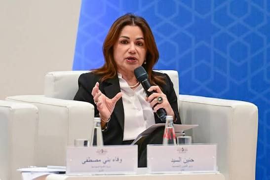 🔴 وزيرة الشؤون الاجتماعية اللبنانية حنين السيد: 18033 عائلة نزحت…