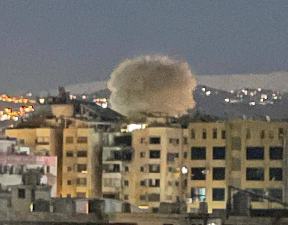 العدو الاسرائيلي يشن غارة على المبنى المهدد في الضاحية الجنوبية…