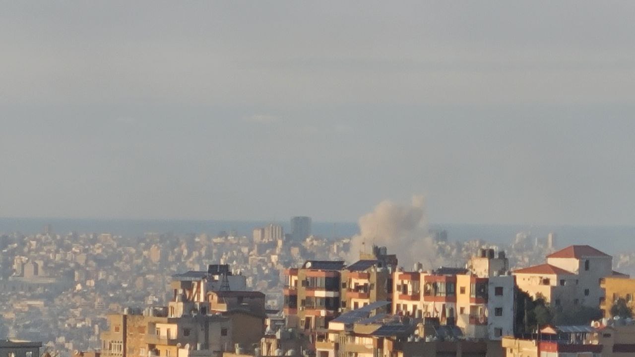 طيران الاحتلال يشن غارة على منطقة بئر العبد بالضاحية الجنوبية…