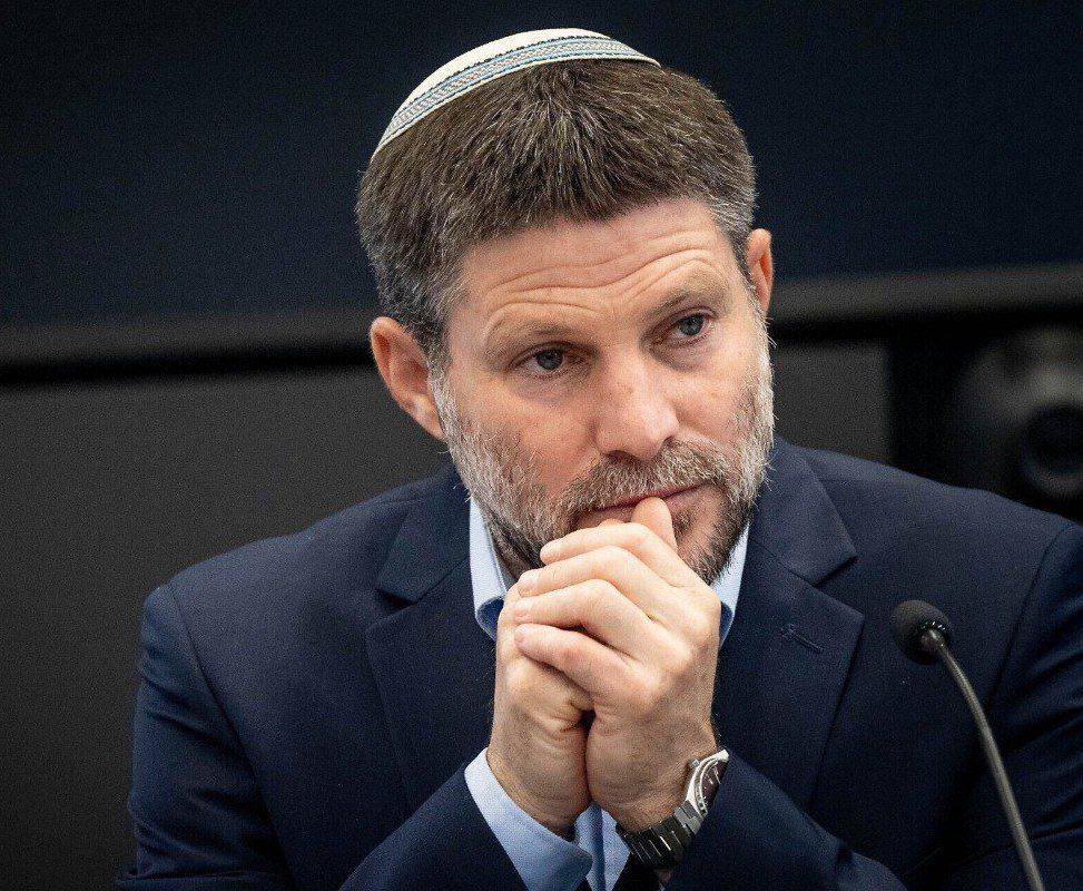 ‏أعلن “وزير المالية الإسرائيلي” اليميني المتطرف، بتسلئيل سموتريتش،‏ أن شظايا…