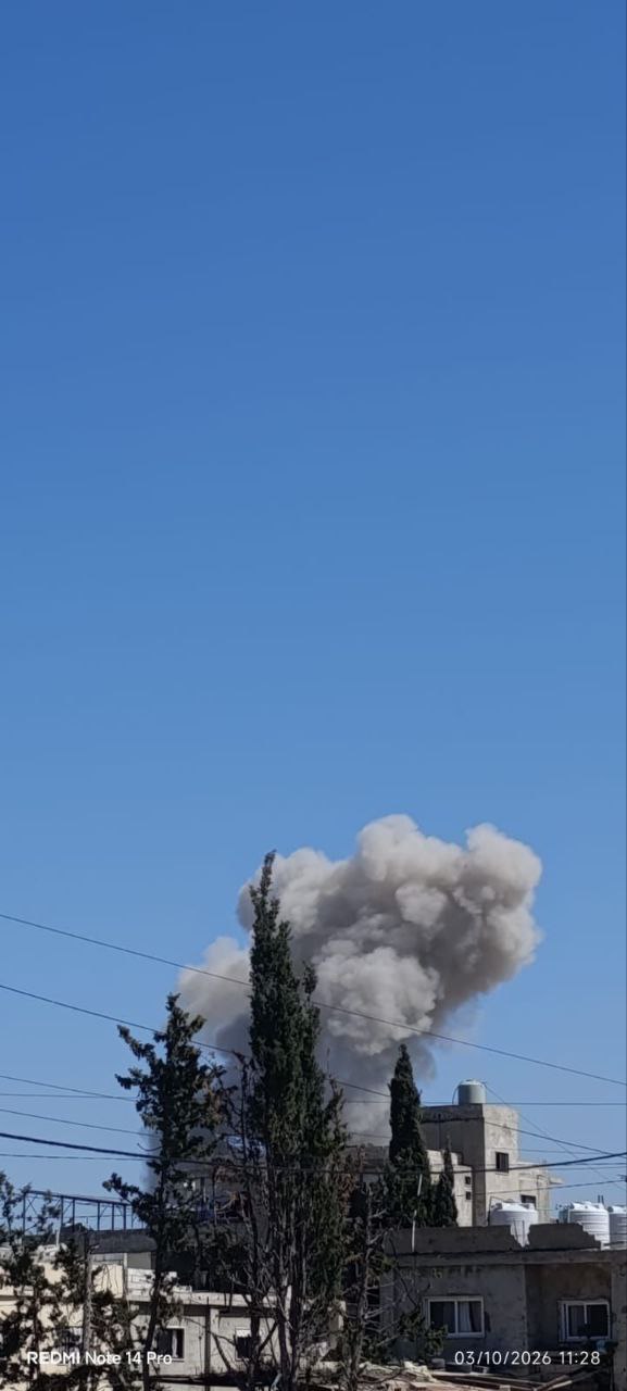 الغارة التي استهدفت المبنى المهدد في العباسية بمدينة صور جنوب…