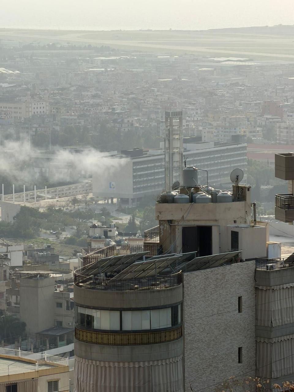 طيران الاحتلال يشن غارة تحذيرية على حي الليلكي في الضاحية…