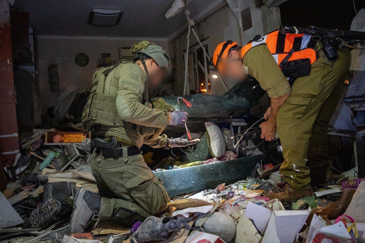 دمار في منزل للمستوطنين؛ جراء سقوط صاروخ على شمال فلسطين…