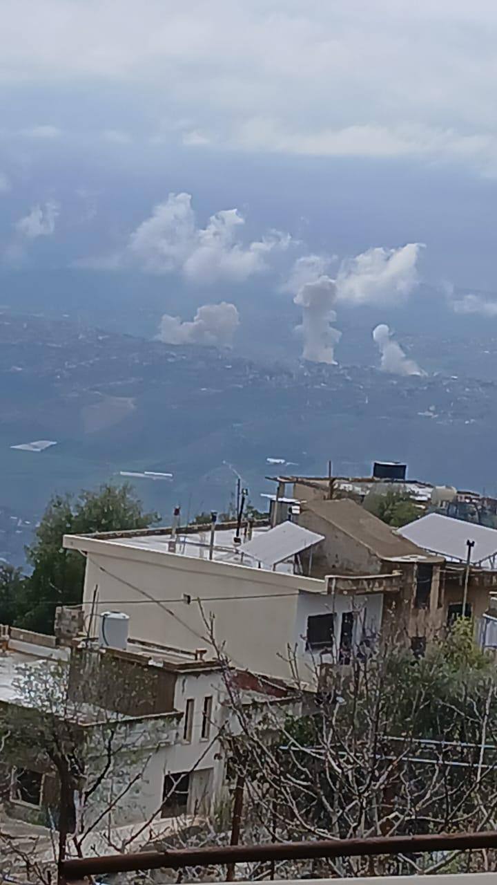 جيش الاحتلال ينسف عددا من المنازل في مدينة الخيام جنوبي…