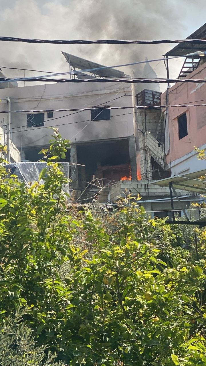 عاجل || أنباء عن استهداف منزل في مخيم المية ومية…