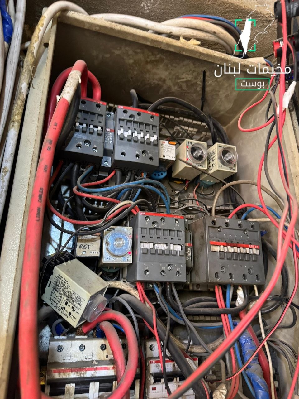 بعد 20 يوماً من الانقطاع… الكهرباء تعود إلى مخيم برج…