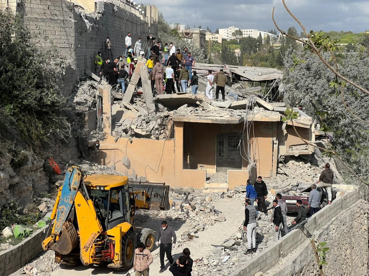 المنزل الذي استهدفه طيران الاحتلال في بلدة السكسكية، قضاء مدينة…