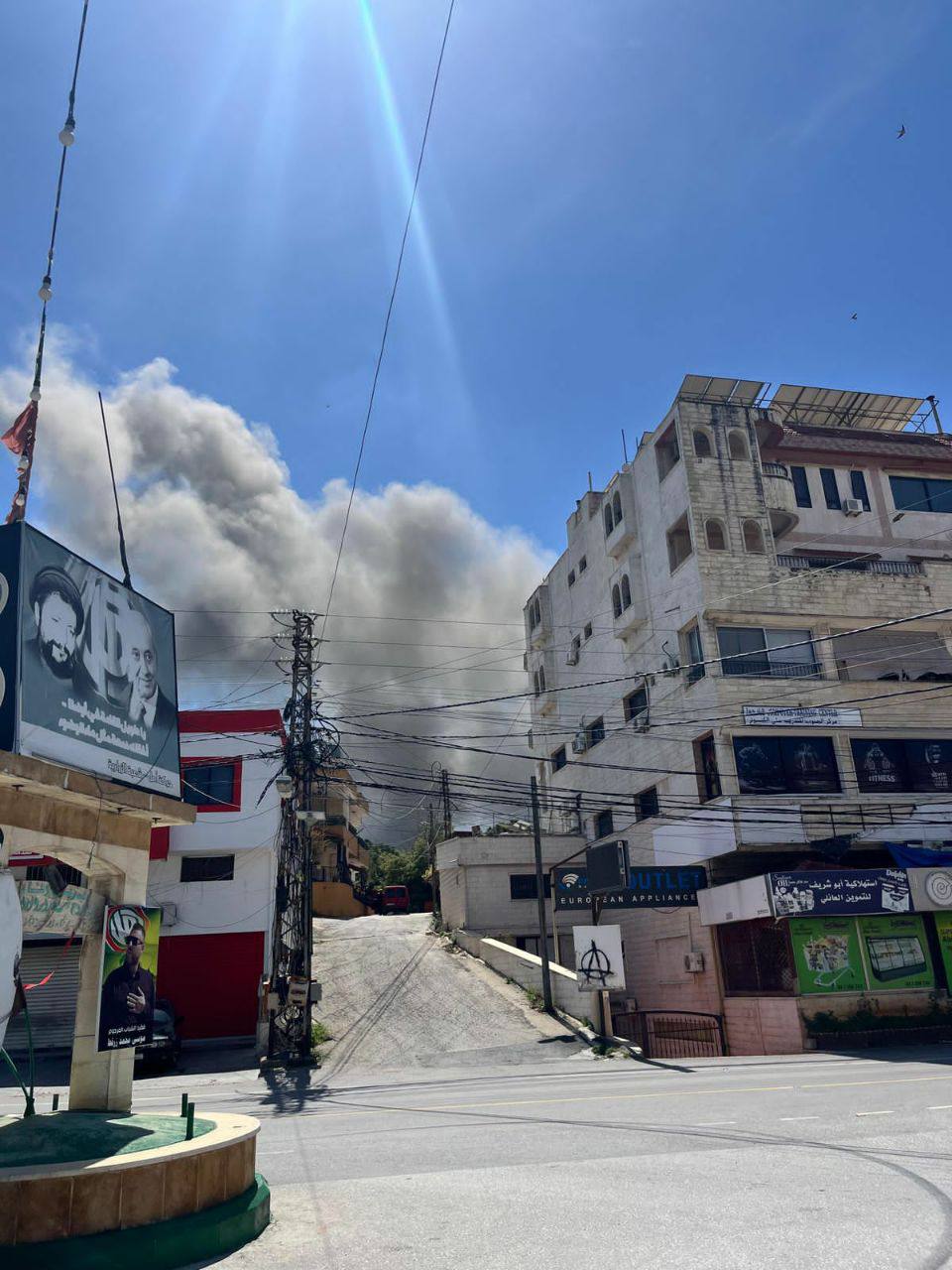 طيران الاحتلال يشن غارة تستهدف بلدة الزرارية جنوب لبنان