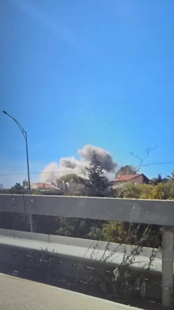 هيئة البث العبرية: أضرار في مبنيين دون تسجيل إصابات في…