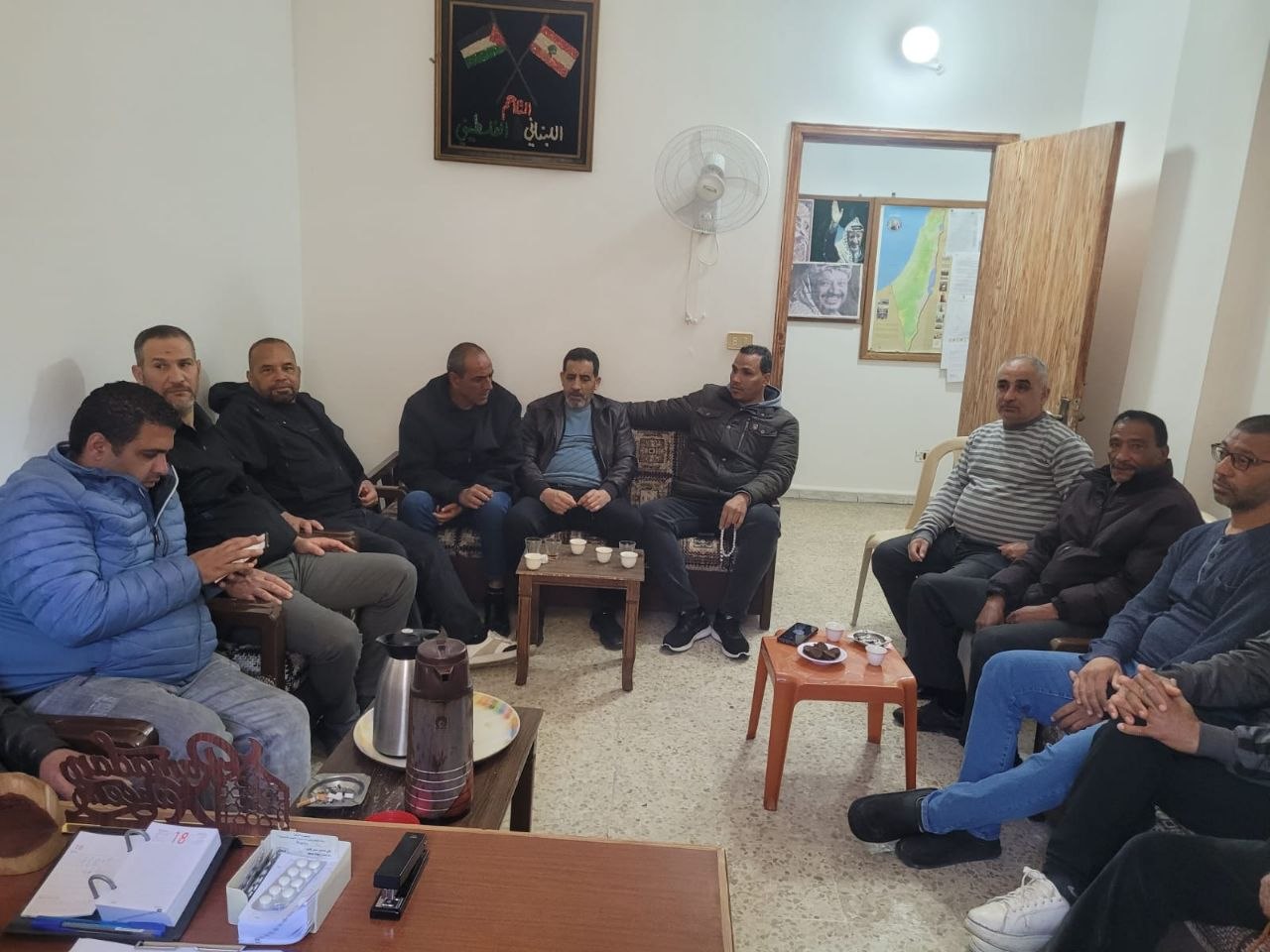 عقدت اللجنة الشعبية في مخيم البرج الشمالي اجتماعًا مع لجان…