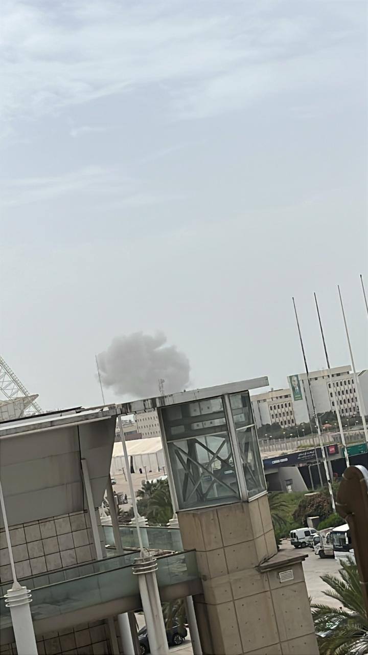 غارة إسرائيلية تستهدف المبنى المهدد في منطقة الجناح جنوبي العاصمة…